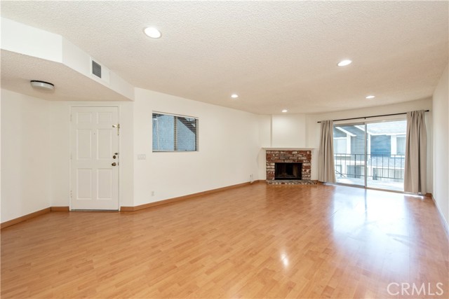 Detail Gallery Image 5 of 20 For 1704 Bridgeport, West Covina,  CA 91791 - 2 Beds | 2 Baths
