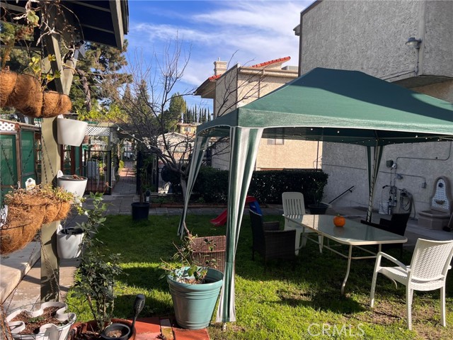 Detail Gallery Image 48 of 49 For 13243 Vanowen #2,  North Hollywood,  CA 91605 - 2 Beds | 3 Baths