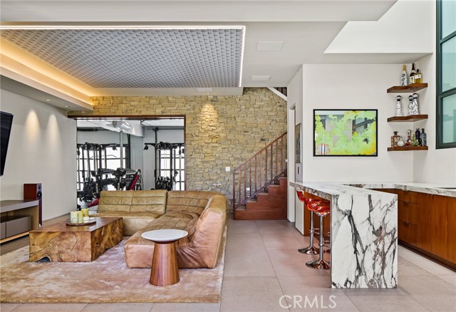 Detail Gallery Image 31 of 61 For 1112 Park St, Huntington Beach,  CA 92648 - 6 Beds | 6/2 Baths
