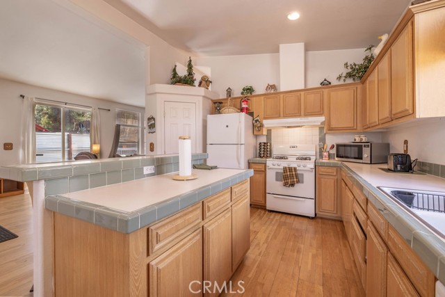 Detail Gallery Image 6 of 51 For 1017 Nana Ave, –,  CA 92314 - 3 Beds | 2 Baths