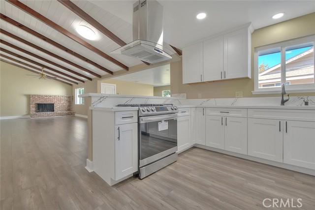 Detail Gallery Image 7 of 31 For 340 W Caroline St, Ontario,  CA 91762 - 7 Beds | 4 Baths