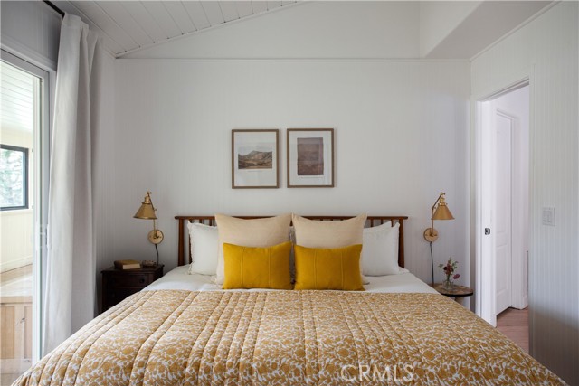 Detail Gallery Image 20 of 39 For 2000 Baldwin Lake Rd, Big Bear City,  CA 92314 - 4 Beds | 2 Baths