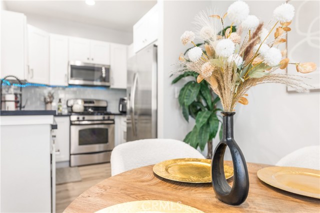 Detail Gallery Image 12 of 53 For 430 E Spruce #65,  Inglewood,  CA 90301 - 2 Beds | 2/1 Baths