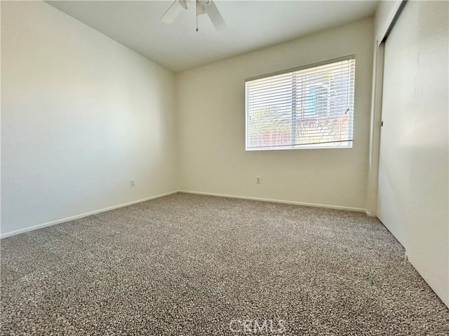 Detail Gallery Image 8 of 13 For 15171 Teakwood, Lake Elsinore,  CA 92530 - 3 Beds | 2 Baths