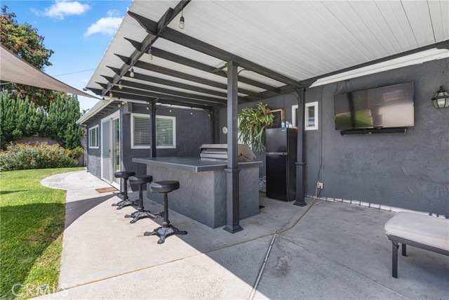 2951 S Plainfield Place, Ontario CA: https://media.crmls.org/medias/18c72385-a0df-4300-afb3-60092249920d.jpg