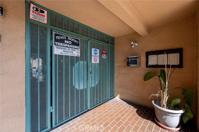 Detail Gallery Image 30 of 54 For 121 Sinclair Ave #207,  Glendale,  CA 91206 - 2 Beds | 2 Baths