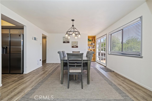39325 Lodge Road, Fawnskin CA: https://media.crmls.org/medias/18c8760b-61cc-403d-afa2-6db6b5eb42a7.jpg