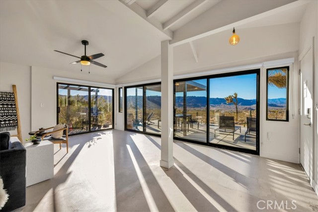 8729 Rock Haven Road, Joshua Tree CA: https://media.crmls.org/medias/18c8aec0-127b-40b5-9331-467032f7c7c7.jpg