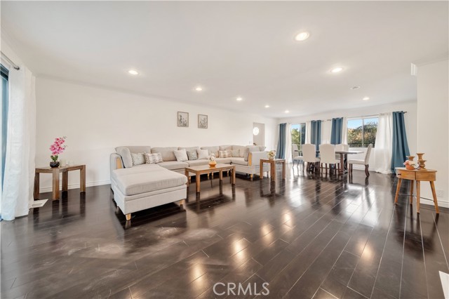 Detail Gallery Image 10 of 28 For 3530 Pansy Dr, Calabasas,  CA 91302 - 4 Beds | 4 Baths