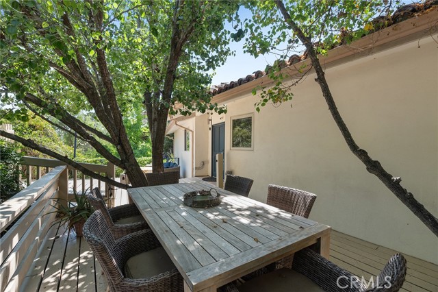 Detail Gallery Image 1 of 34 For 1733 Arteique Rd, Topanga,  CA 90290 - 3 Beds | 2/1 Baths