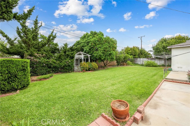 Detail Gallery Image 17 of 21 For 845 E Florence, West Covina,  CA 91790 - 3 Beds | 1/1 Baths