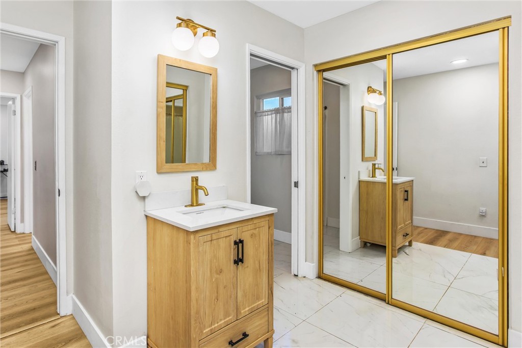 MLS #IG25275114 image #20