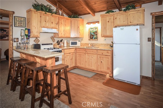 Detail Gallery Image 8 of 34 For 41490 Comstock Ln, Big Bear Lake,  CA 92315 - 3 Beds | 2 Baths