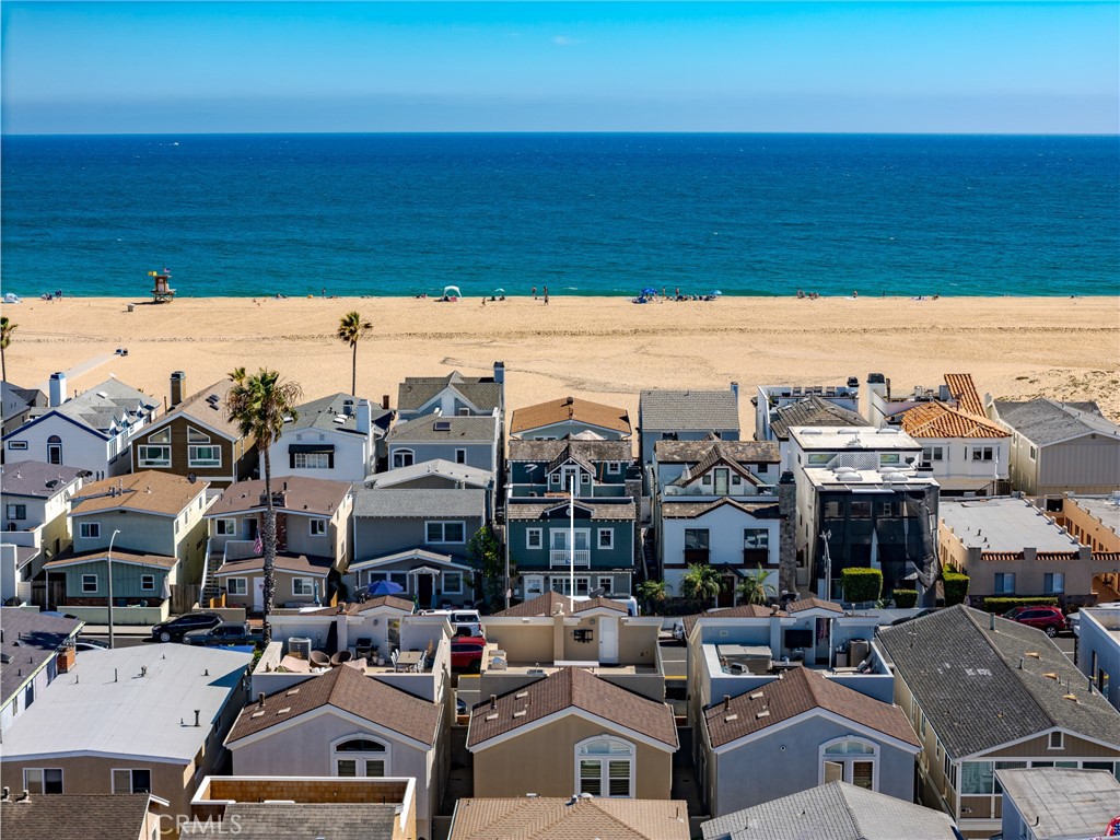208 E Balboa Boulevard