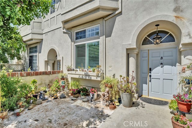 Detail Gallery Image 3 of 28 For 166 Alta St #B,  Arcadia,  CA 91006 - 3 Beds | 2/1 Baths