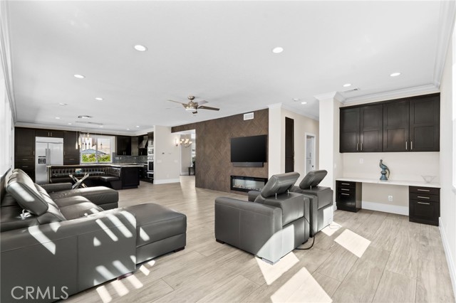 Detail Gallery Image 22 of 68 For 928 Trovita, Corona,  CA 92881 - 4 Beds | 3 Baths