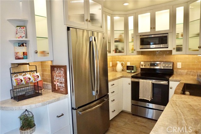 Detail Gallery Image 7 of 16 For 711 Pacific Coast Highway #301,  Huntington Beach,  CA 92648 - 0 Beds | 1 Baths