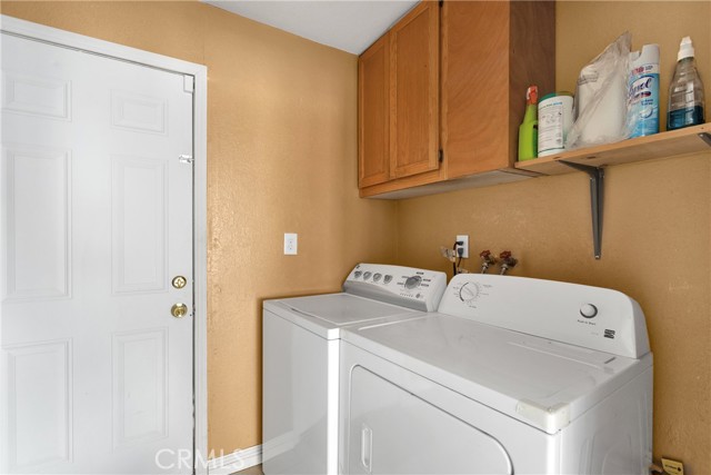 Detail Gallery Image 14 of 30 For 12899 Spring Valley Pkwy, Victorville,  CA 92395 - 3 Beds | 2 Baths