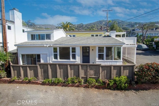 31612 Santa Rosa Drive, Laguna Beach CA: https://media.crmls.org/medias/18cca9b0-ea73-414c-bd4a-f1a91b6e1006.jpg