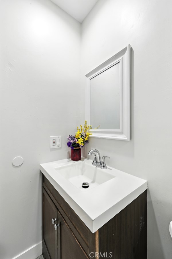 15605 Kervin Avenue, Paramount CA: https://media.crmls.org/medias/18ccf65b-45fe-4082-a8cc-1230e9c7a65f.jpg