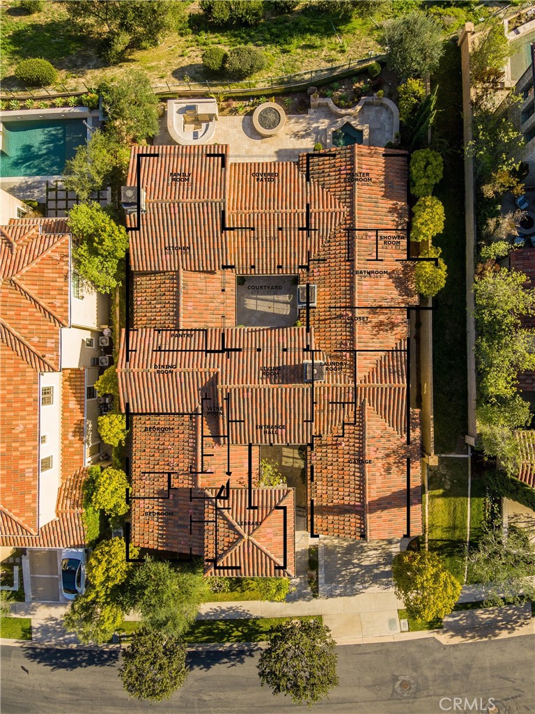 https://media.crmls.org/medias/18cd9907-4772-4790-8949-eaf3847fcd47.jpg?preset=X-Large