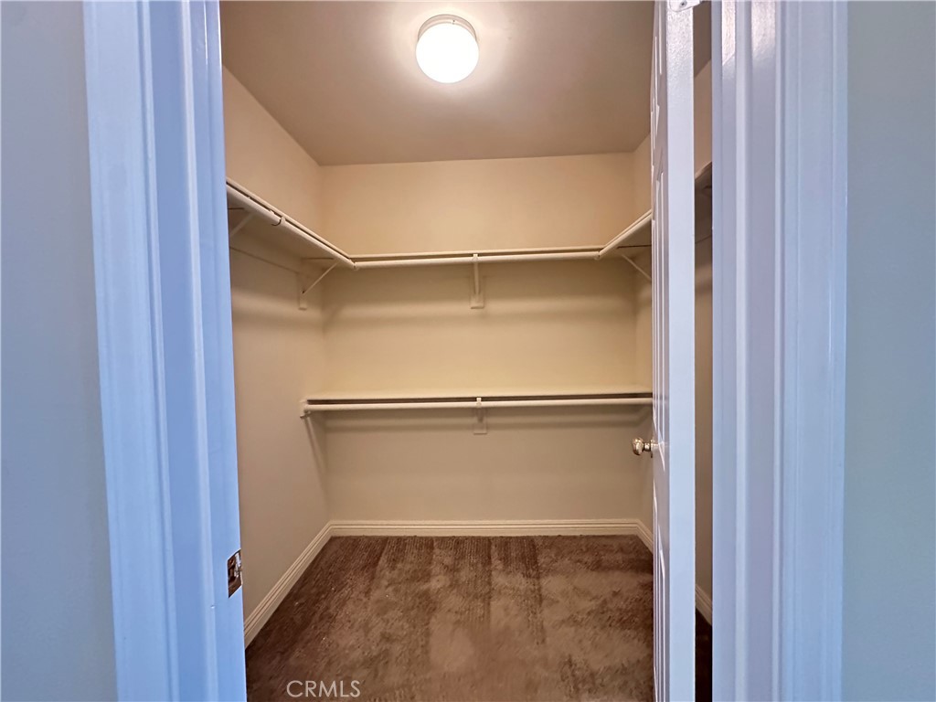 https://media.crmls.org/medias/18d12baa-54f3-4a20-854d-2de10398a444.jpg?preset=X-Large