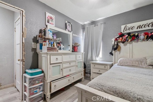13273 Sunburst Street, Pacoima CA: https://media.crmls.org/medias/18d1db59-722f-46c0-a403-4ace5386c77f.jpg