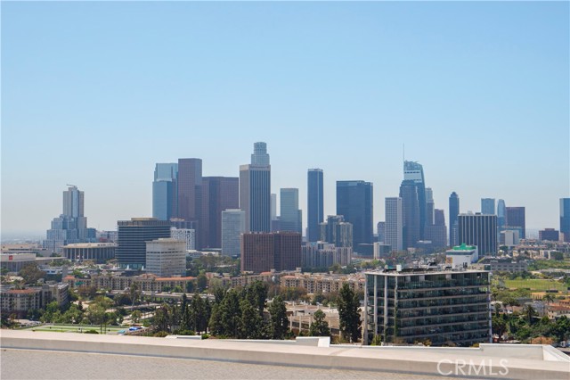 1029 White Knoll Drive, Los Angeles CA: https://media.crmls.org/medias/18d272a5-9ddc-46a8-bf1e-9ea0e7949880.jpg