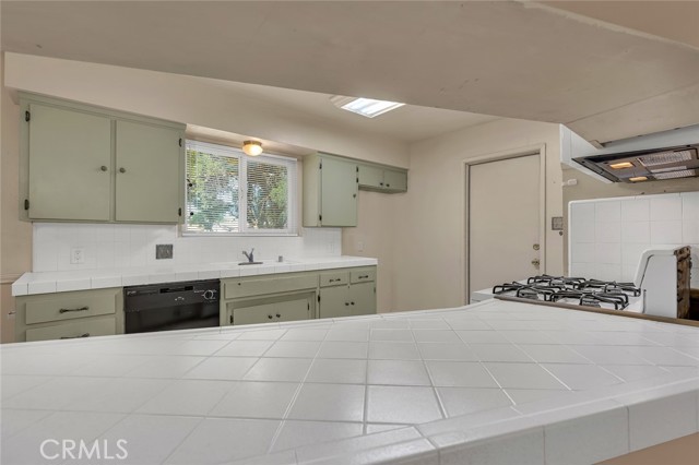 Detail Gallery Image 8 of 22 For 635 Brookdale, Merced,  CA 95340 - 3 Beds | 2 Baths