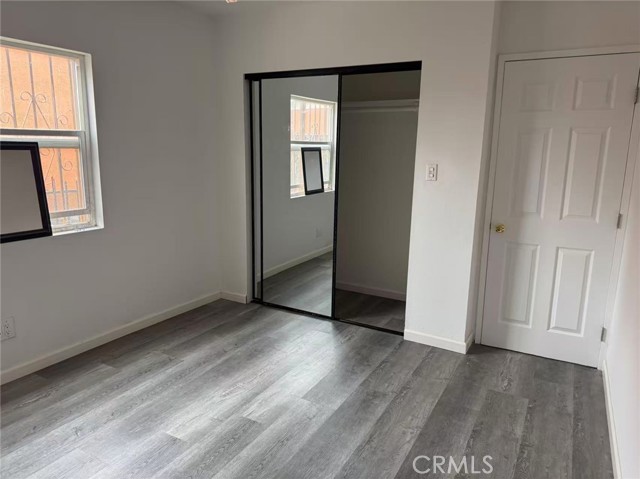 132 E 101st Street, Los Angeles CA: https://media.crmls.org/medias/18d3e091-f381-482c-b7ac-d54af84d0077.jpg