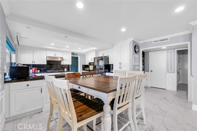 Image 11 of 39 For 1417 James Way