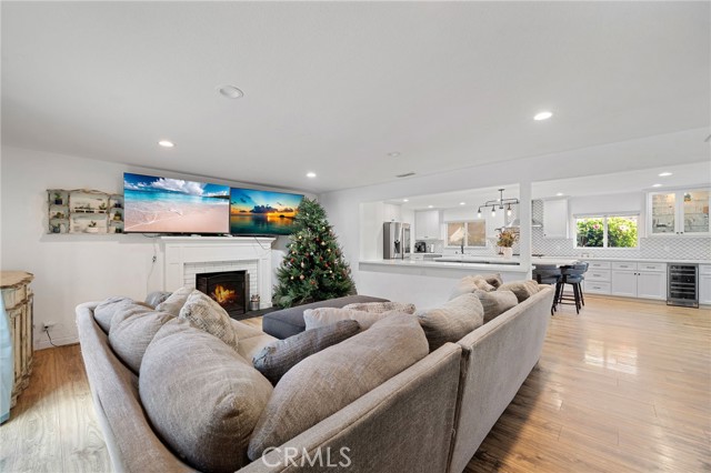 Detail Gallery Image 10 of 25 For 2206 E Martha, Orange,  CA 92867 - 3 Beds | 2 Baths