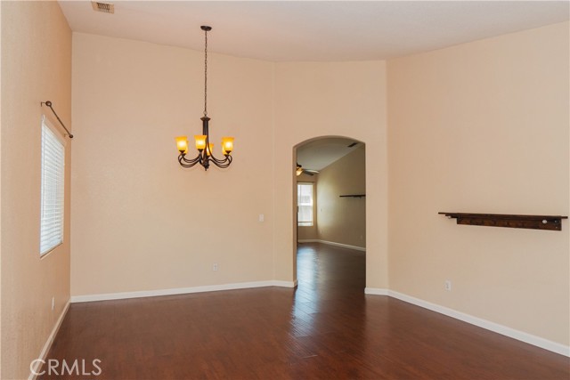 Detail Gallery Image 5 of 30 For 2092 Betsy Ross Ct, Atwater,  CA 95301 - 4 Beds | 2 Baths