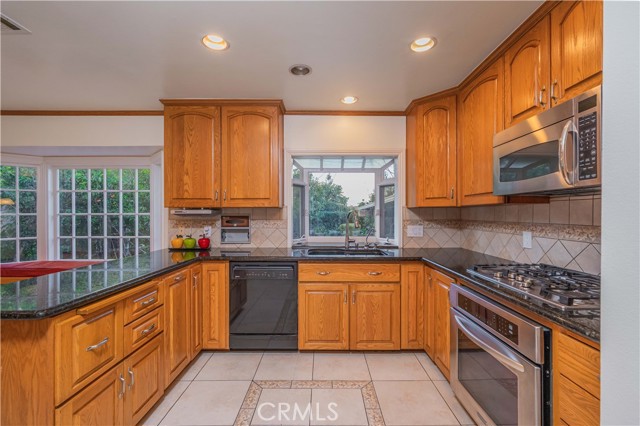 15313 Del Prado Drive, Hacienda Heights CA: https://media.crmls.org/medias/18d88cde-2903-475e-a92e-6c3dc0a40e40.jpg