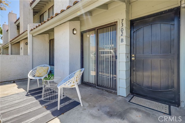 Detail Gallery Image 4 of 59 For 7302 Bright Ave #B,  Whittier,  CA 90602 - 2 Beds | 3 Baths