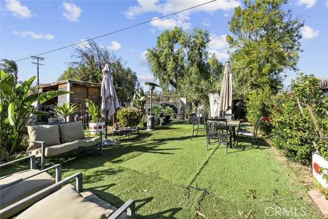 Detail Gallery Image 47 of 52 For 9757 White Oak, Northridge,  CA 91325 - 4 Beds | 3 Baths