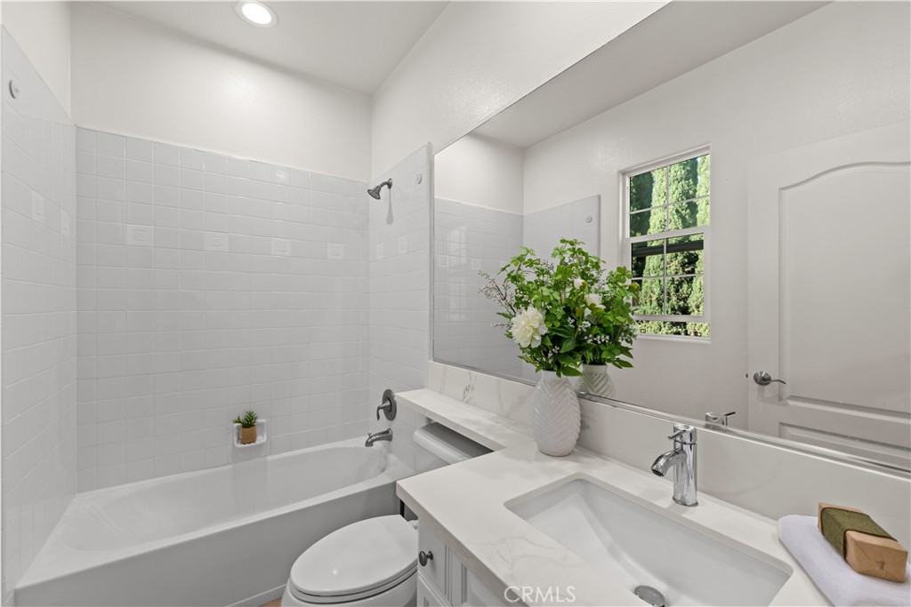 MLS #OC26153144 image #29
