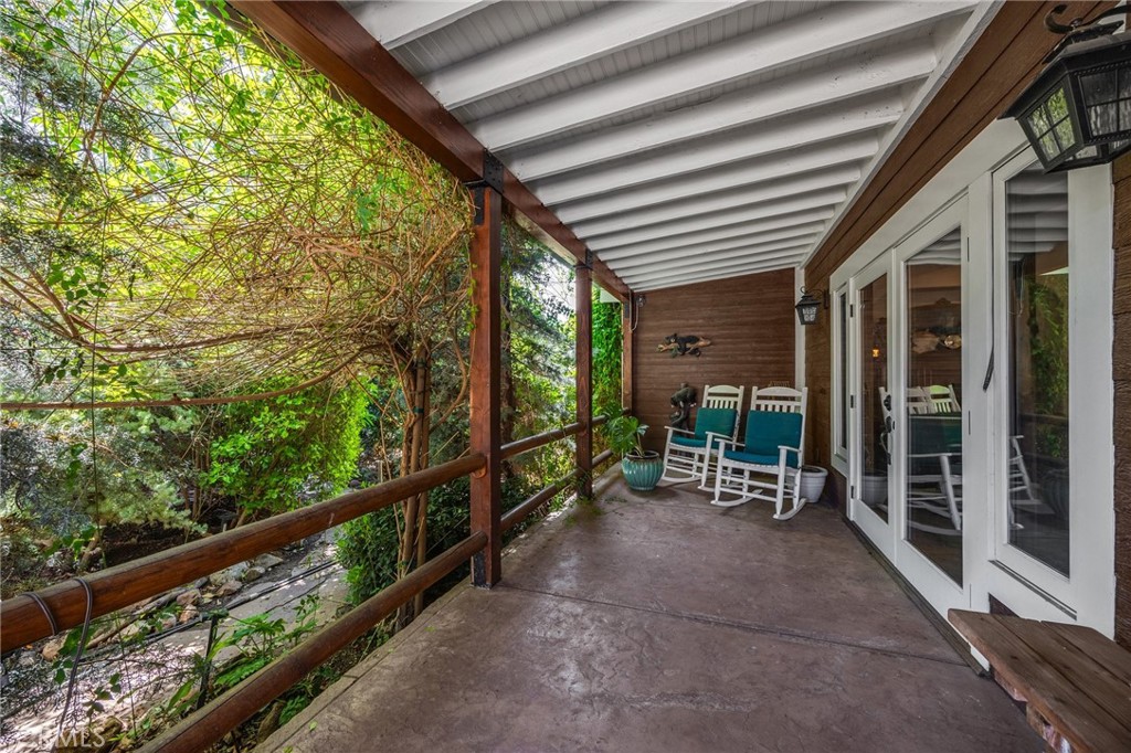 18d8cc18 752a 4750 A0fd Ba2ef01a3565