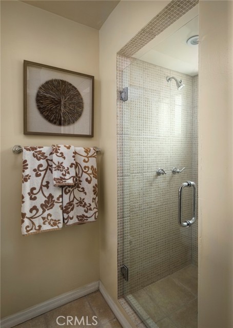 Detail Gallery Image 19 of 38 For 28982 N Shore Rd, Lake Arrowhead,  CA 92352 - 4 Beds | 5 Baths