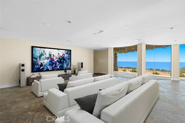 24517 Piuma Road, Malibu CA: https://media.crmls.org/medias/18dabcfc-d0da-4096-b1ae-118628b418fb.jpg