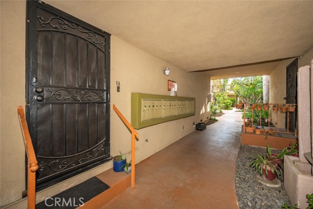 Detail Gallery Image 6 of 23 For 1604 E 2nd 1a,  Long Beach,  CA 90802 - 2 Beds | 2 Baths