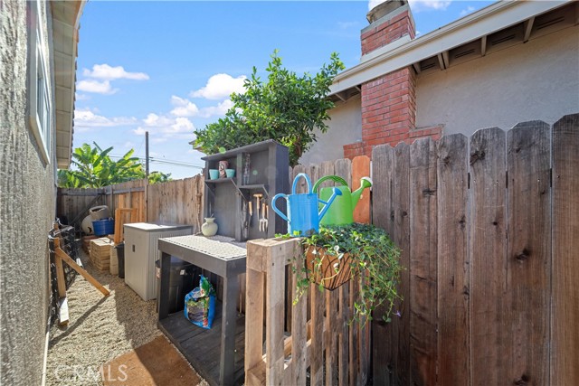 1469 Dara Street, Camarillo CA: https://media.crmls.org/medias/18dafcec-b6b5-4644-9dda-8b00f0fbf9f2.jpg
