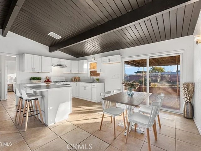 Detail Gallery Image 11 of 38 For 38640 Larkin Ave, Palmdale,  CA 93550 - 2 Beds | 1 Baths