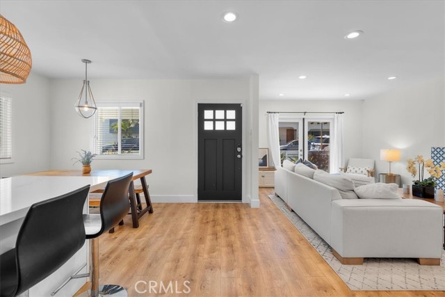 Detail Gallery Image 10 of 39 For 1430 Bonnie Brae, Hermosa Beach,  CA 90254 - 3 Beds | 3 Baths