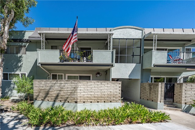 Detail Gallery Image 2 of 28 For 5140 E Atherton #35,  Long Beach,  CA 90815 - 2 Beds | 2 Baths