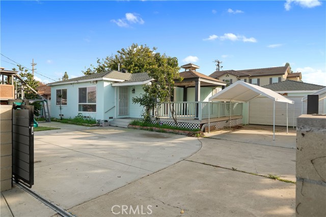 Detail Gallery Image 4 of 18 For 4512 W Watkins Way, Santa Ana,  CA 92704 - 3 Beds | 2 Baths