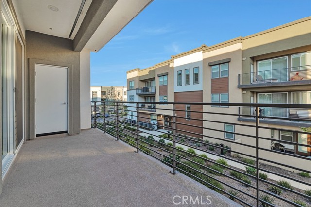 Detail Gallery Image 23 of 34 For 26958 Sandbar Willow Pl #205,  Valencia,  CA 91355 - 3 Beds | 2 Baths