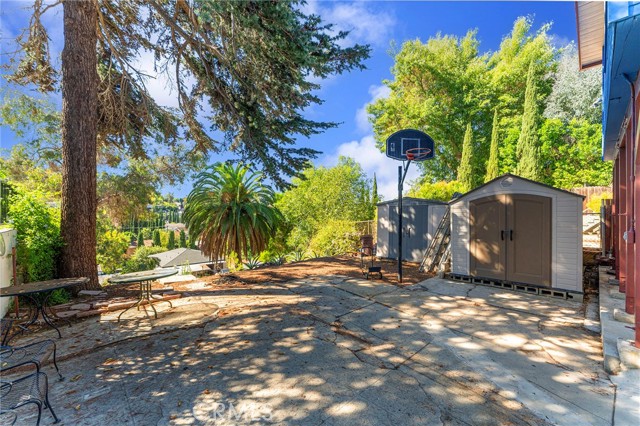 Detail Gallery Image 26 of 34 For 2042 Rome, Los Angeles,  CA 90065 - 3 Beds | 2/1 Baths