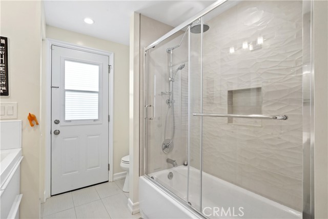Detail Gallery Image 25 of 40 For 12835 Titian Ave, Granada Hills,  CA 91344 - 3 Beds | 2 Baths