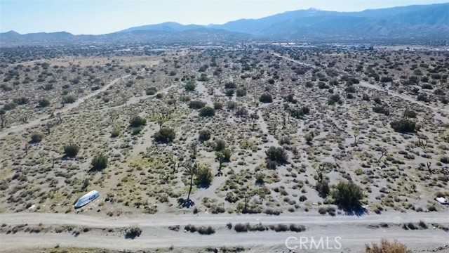 Detail Gallery Image 3 of 4 For 2975 Yucca Terrace, Pinon Hills,  CA 92372 - – Beds | – Baths